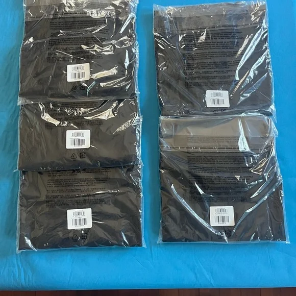 Yeezy Gap Dove 3/4 Black - Picture 6 of 7